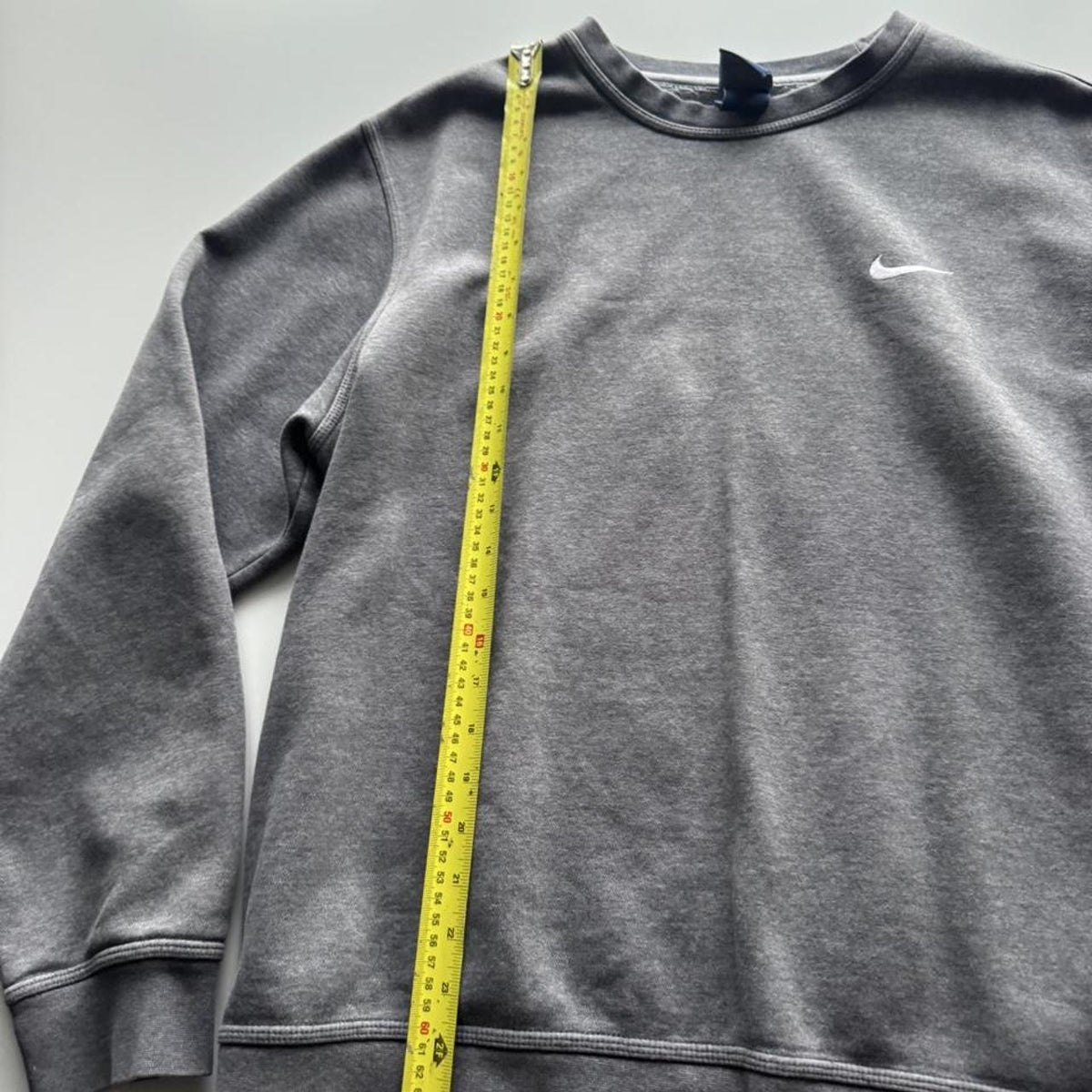 Vintage Nike Mini Swoosh Heavyweight Crewneck Sweatshirt – Grey – Size XL – Image 5 – George's Vintage