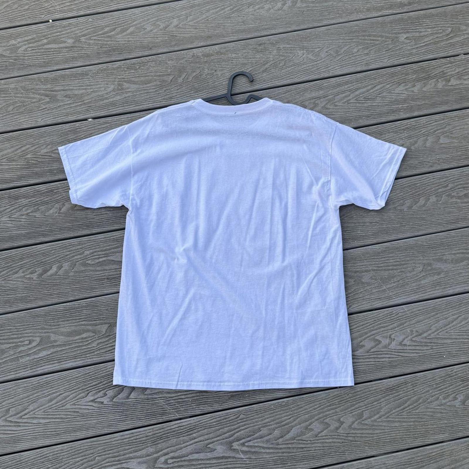 REVIVVD MONOCHROME PORTRAIT GRAPHIC TEE