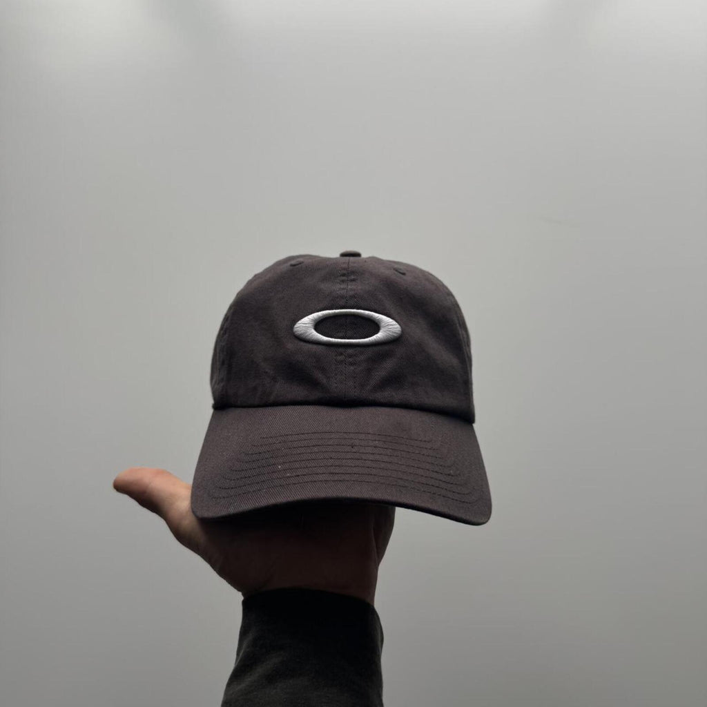 Vintage Oakley Ellipse Logo Cap