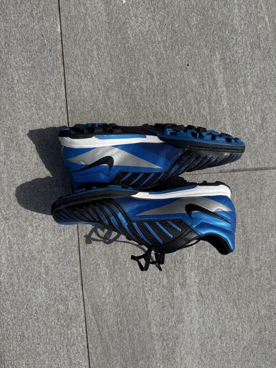 Rare 2012 Nike Total 90 Shoot IV TF Astro Turf Football Boots – Blue & Silver – Size UK 8.5 – Image 6 – George's Vintage