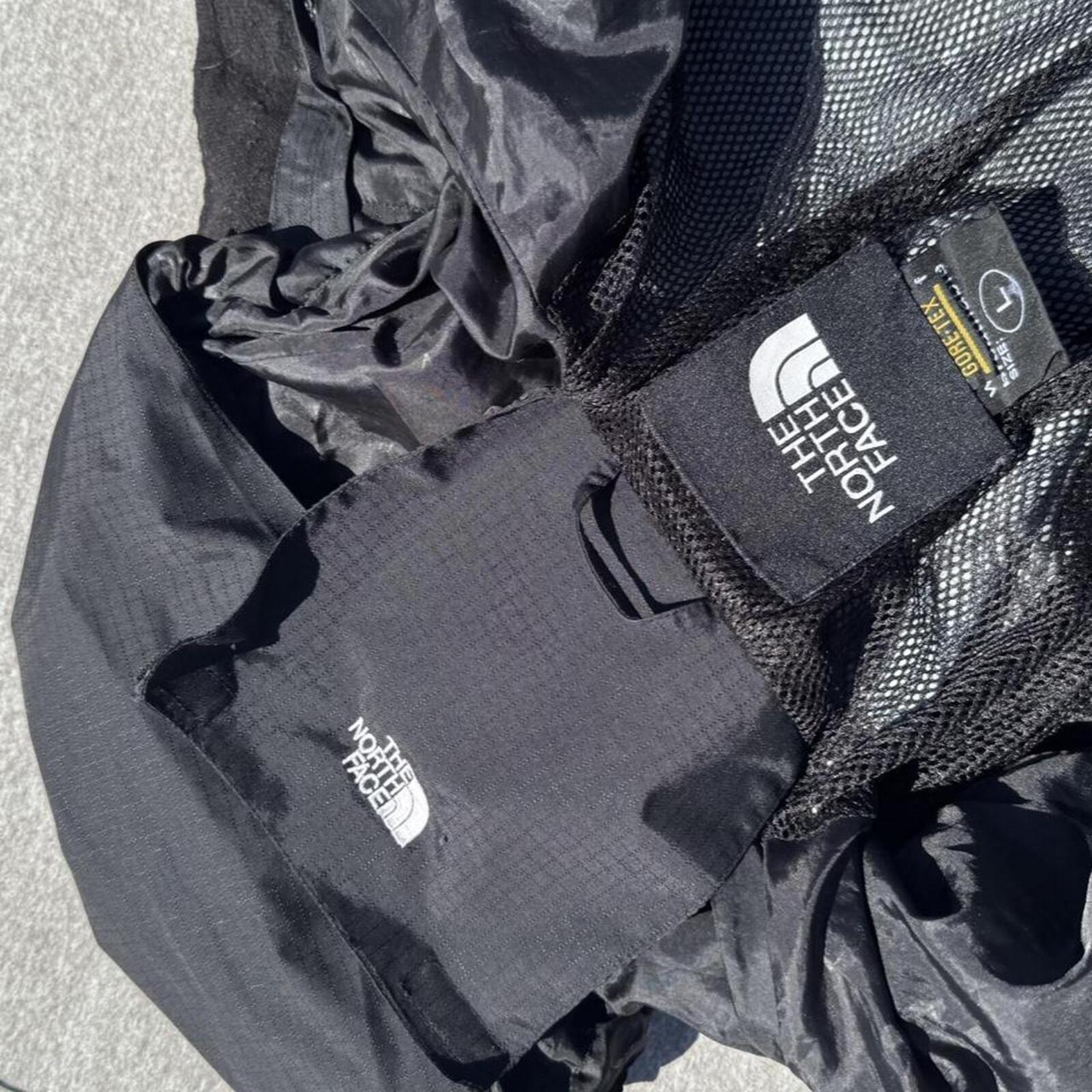 THE NORTH FACE GORE-TEX SHELL JACKET
