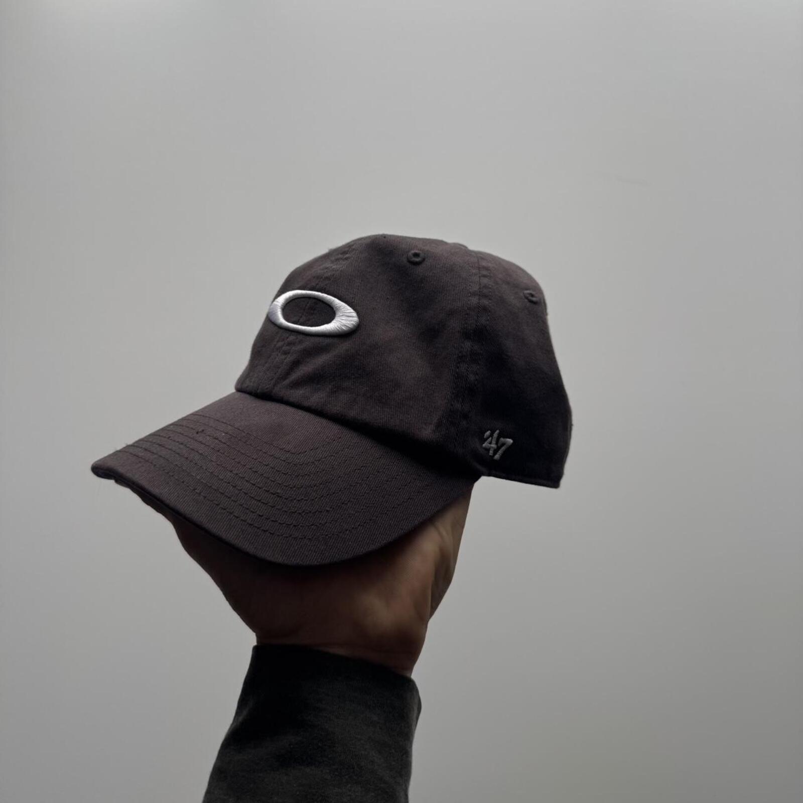 Vintage Oakley Ellipse Logo Cap