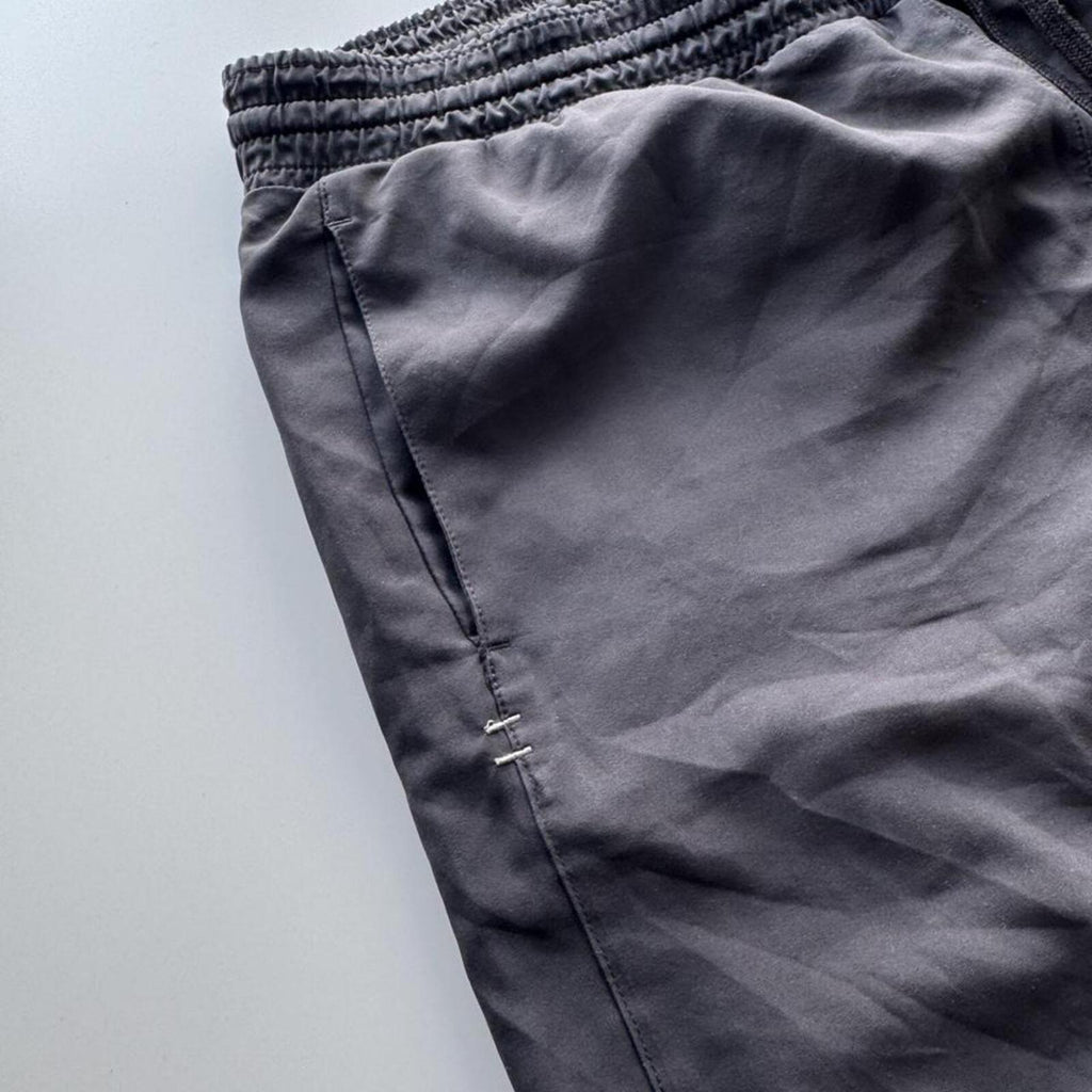 Vintage 90s Reebok Nylon Shell Track Pants – Navy – Size L – Image 2 – George's Vintage