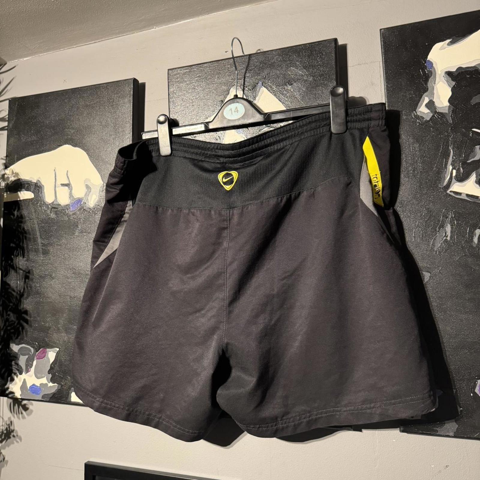 NIKE Total 90 Black Training Shorts (XL)