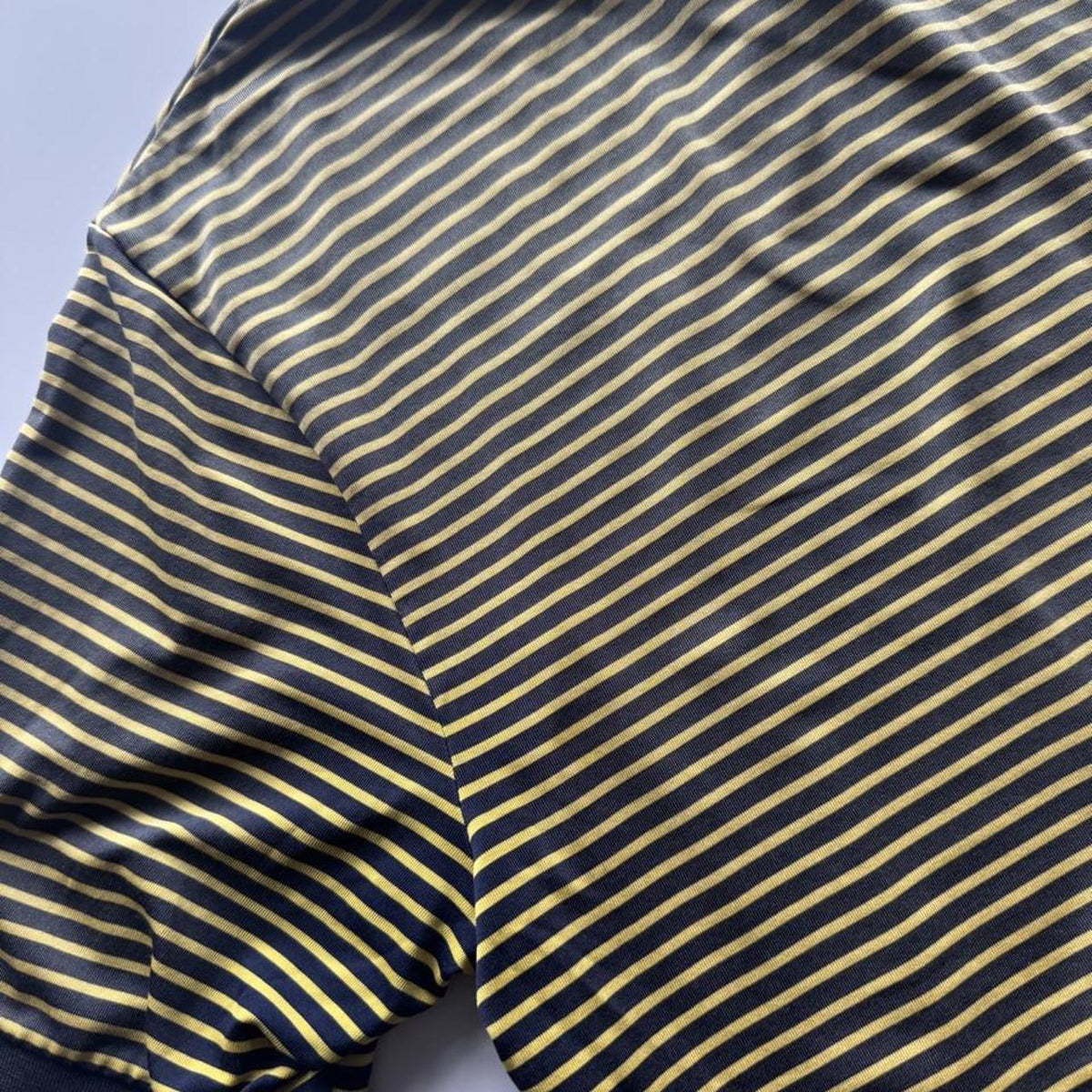 Polo Ralph Lauren Performance Micro-Striped Golf Polo Shirt – Navy & Yellow – Size XL – Image 5 – George's Vintage