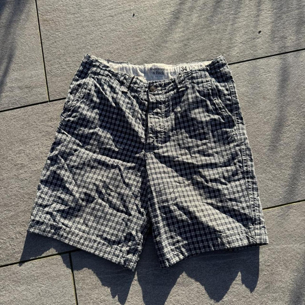 Vintage Y2K Abercrombie & Fitch Heavyweight Plaid Cargo Shorts – Size W32 – George's Vintage