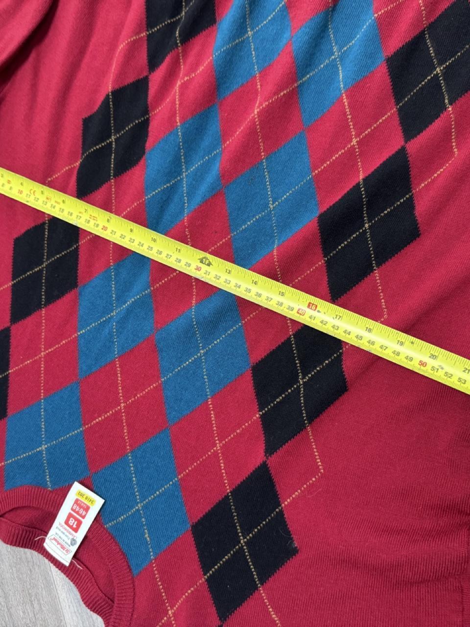 Vintage 80s St Michael Marks & Spencer Pure Wool Argyle V-Neck Jumper – Size L – Image 5 – George's Vintage