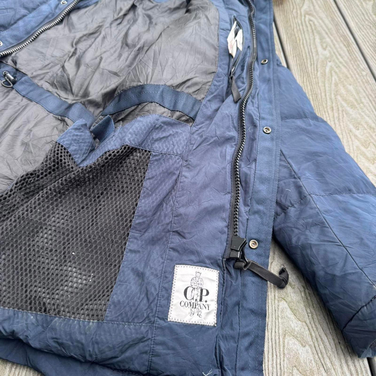 C.P. Company Goggle Fur-Trim Down Parka – Navy – Size S – Image 3 – George's Vintage