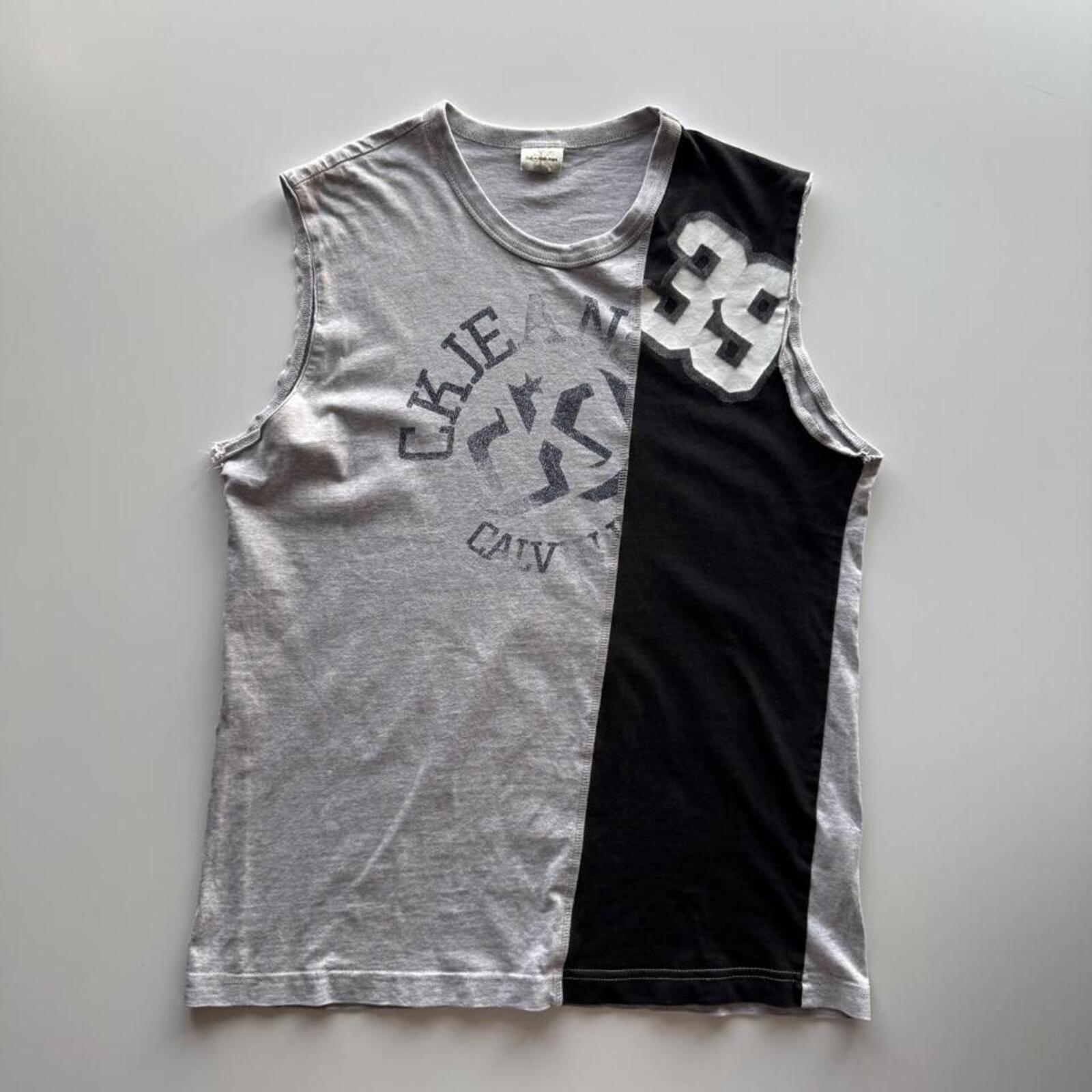 Early 2000s Calvin Klein Jeans cut-off vest Size M
