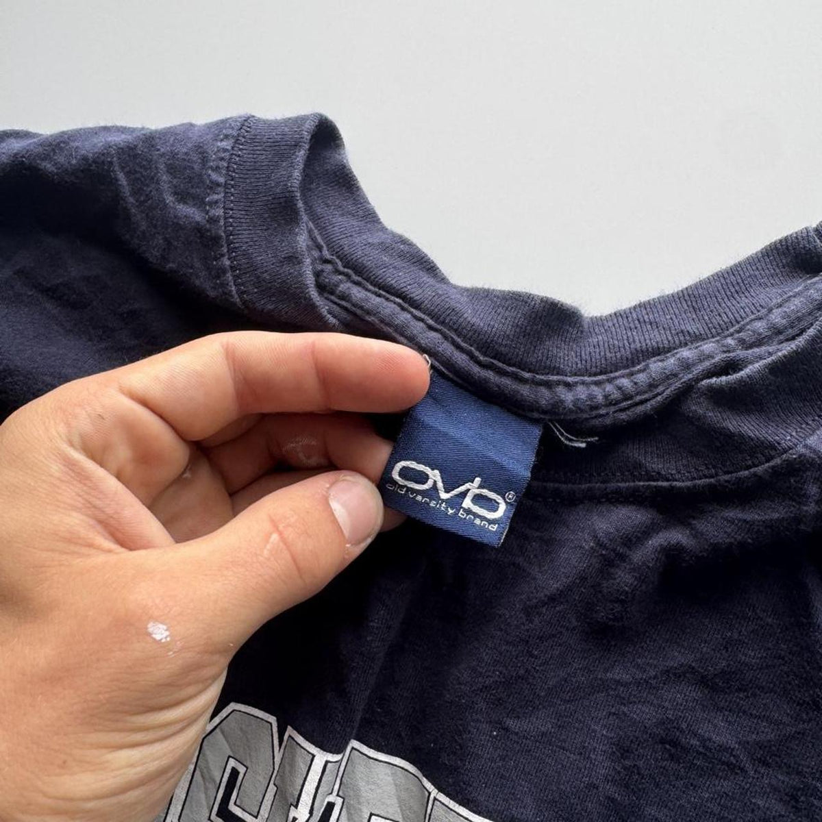 Vintage NCAA Xavier Musketeers Collegiate Graphic T-Shirt – Navy – Size XL – Image 4 – George's Vintage