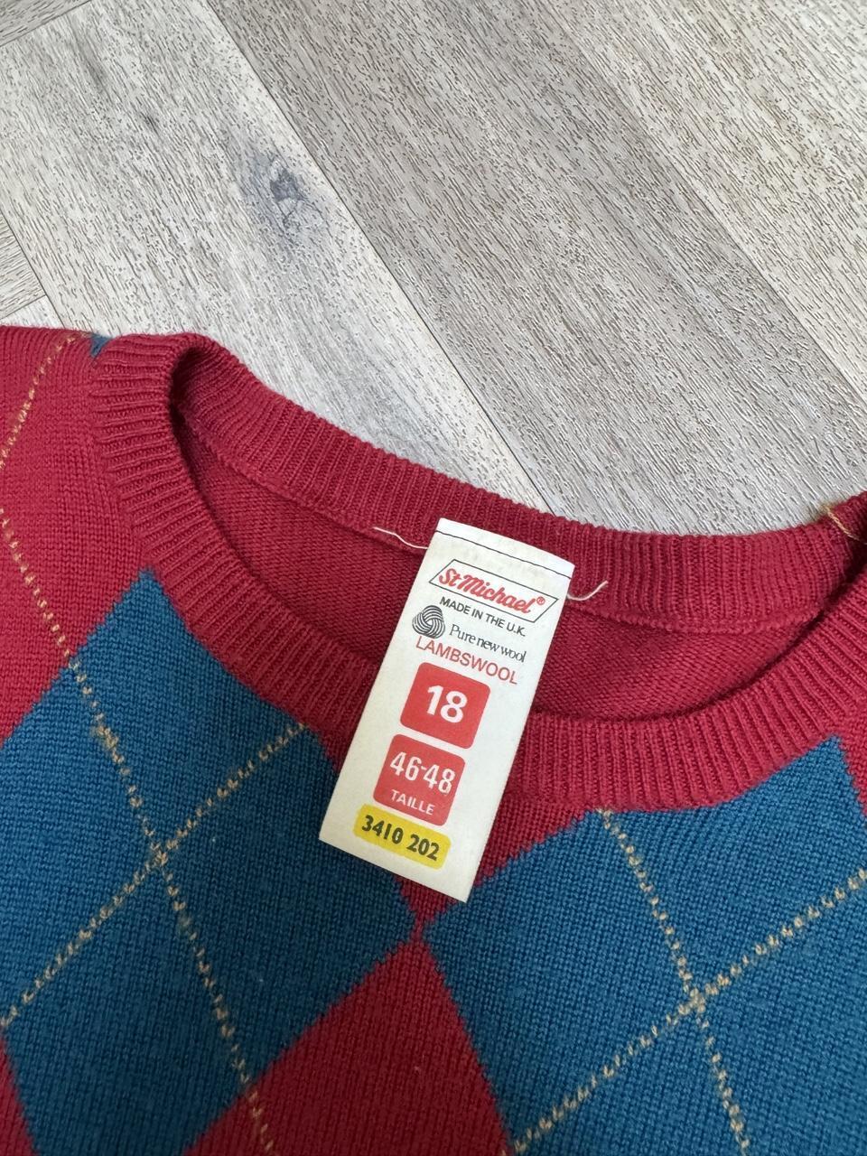 Vintage 80s St Michael Marks & Spencer Pure Wool Argyle V-Neck Jumper – Size L – Image 2 – George's Vintage