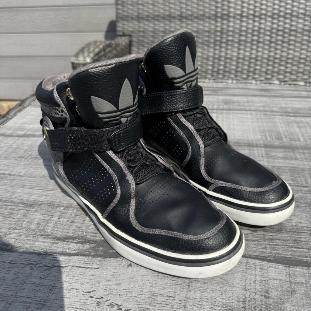 Adidas Originals High-Top Strap Trainers – Black & Grey – Size UK 9 – George's Vintage