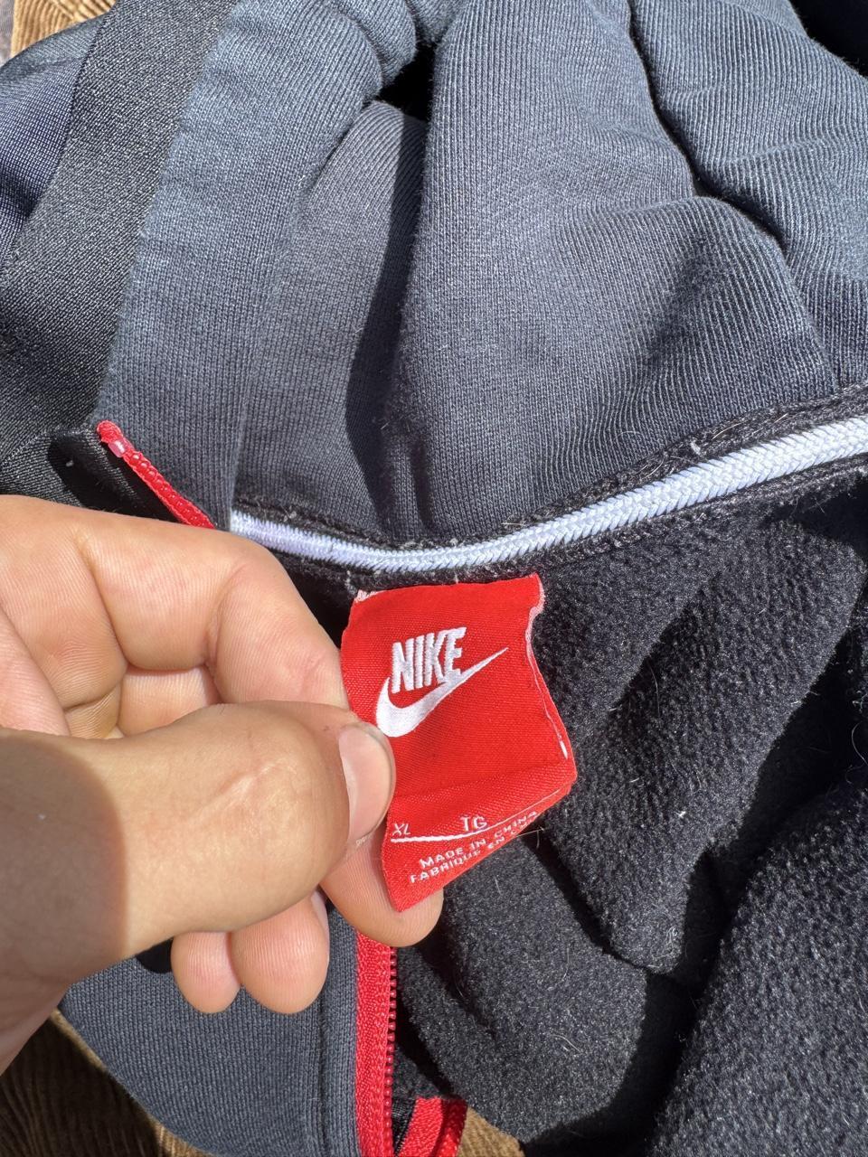 Vintage Nike Embroidered Swoosh Full-Zip Fleece Hoodie – Navy – Size XL – Image 6 – George's Vintage