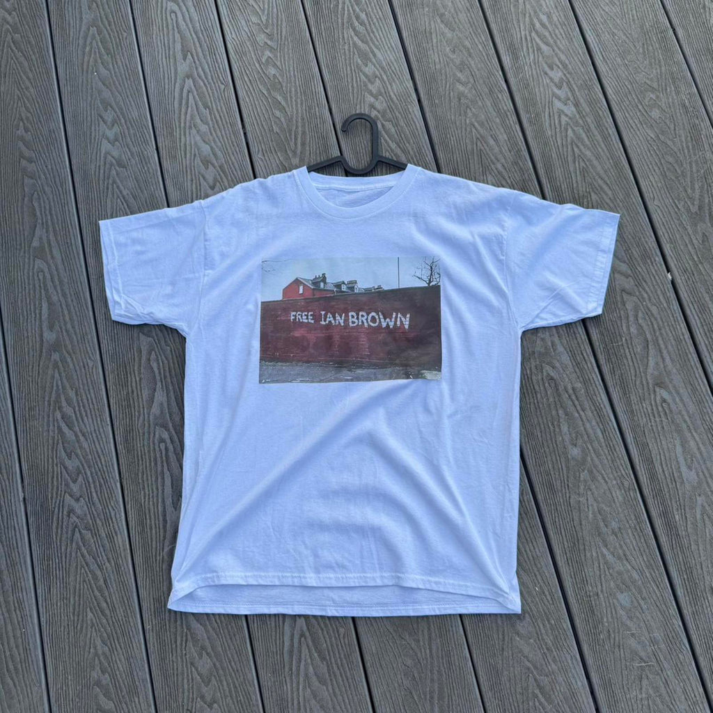REVIVVD FREE IAN BROWN GRAPHIC TEE