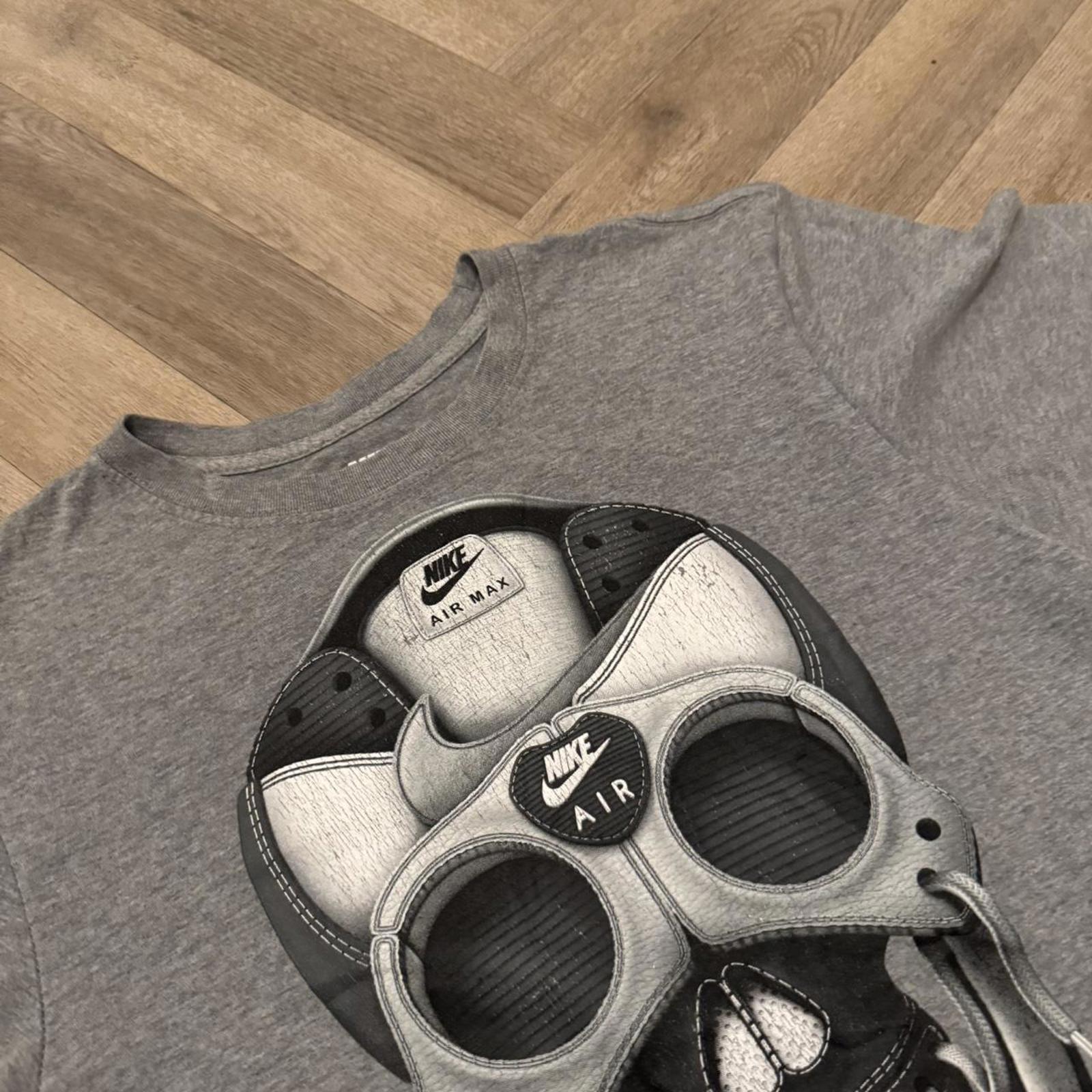 Nike Air Max Skull Graphic T-Shirt