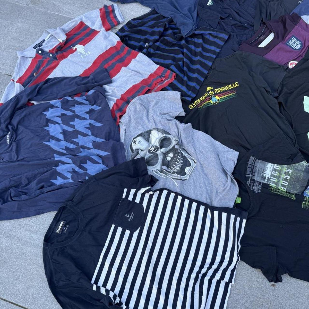 19-Piece Men's Branded Vintage & Streetwear Clothing Bundle – Mixed Sizes (M–XL) – Image 4 – George's Vintage