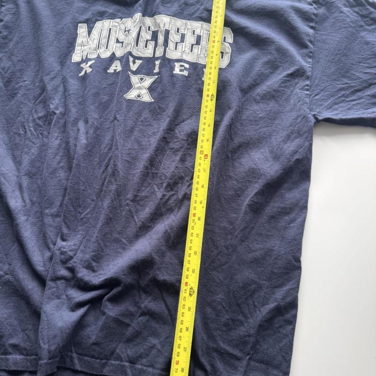 Vintage NCAA Xavier Musketeers Collegiate Graphic T-Shirt – Navy – Size XL – Image 7 – George's Vintage