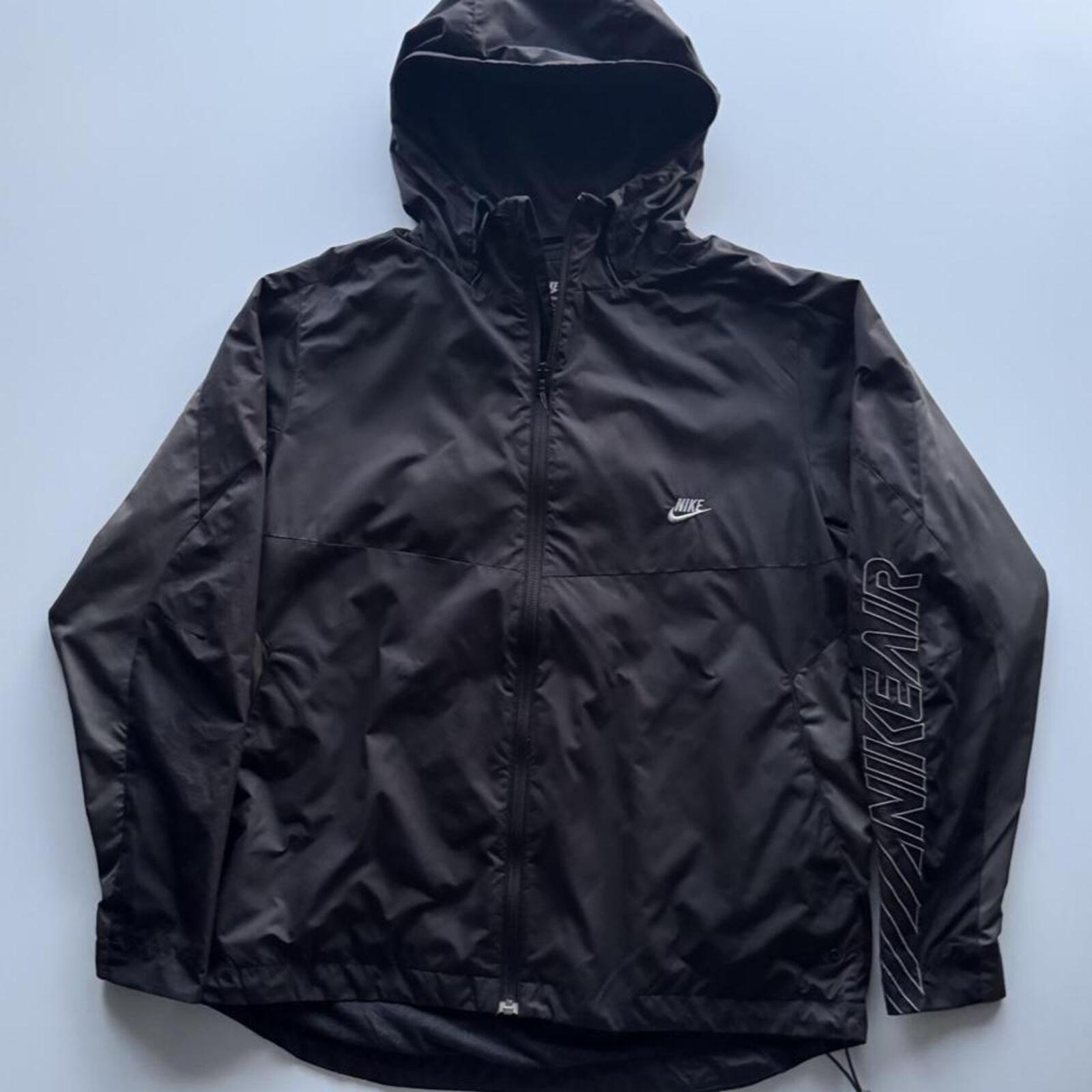 Nike Lightweight Shell Jacket