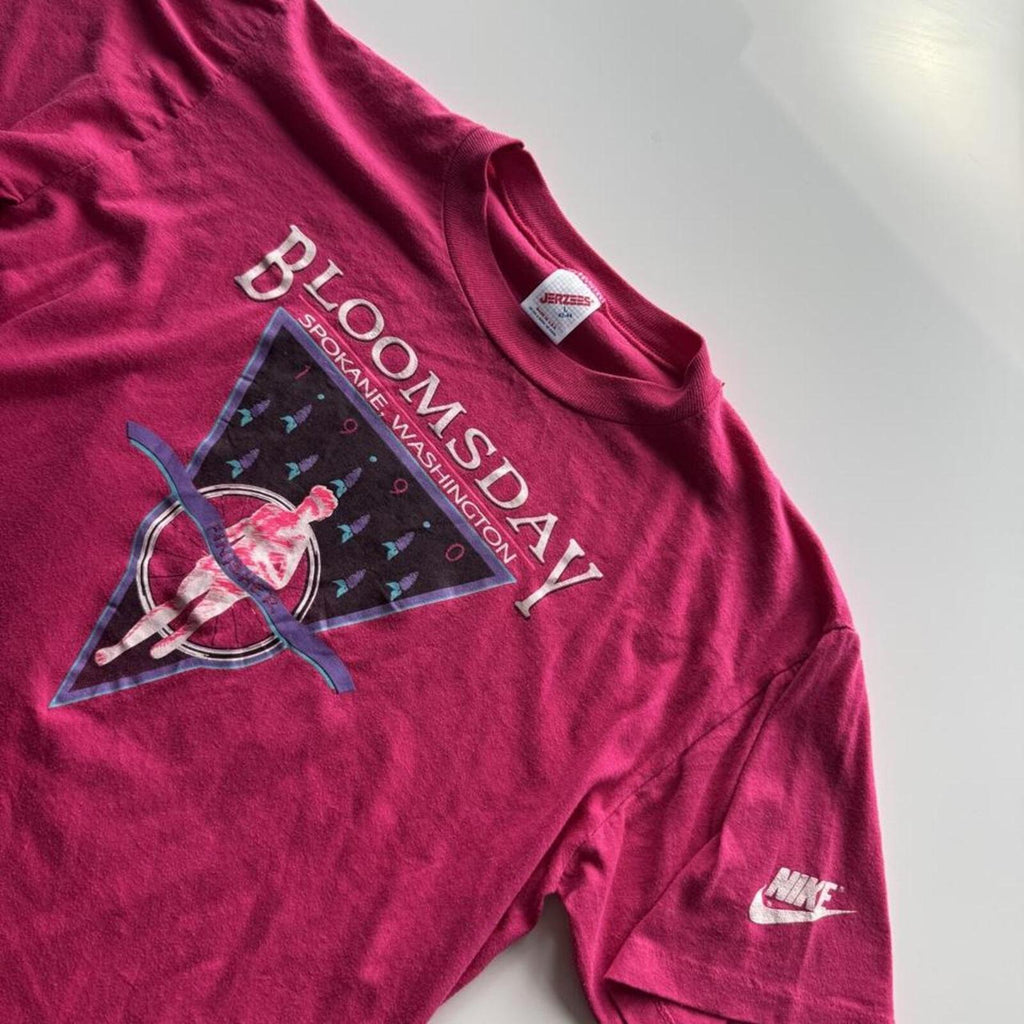 Vintage 1990 Nike Blue Ribbon Tag Bloomsday Run Single-Stitch T-Shirt – White – Size XL – Image 2 – George's Vintage