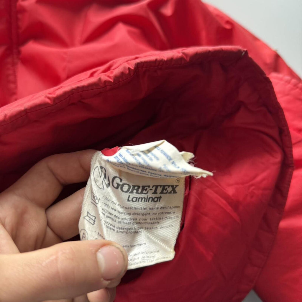 Vintage FILA Gore-Tex Mountain Parka (Made in Italy)
