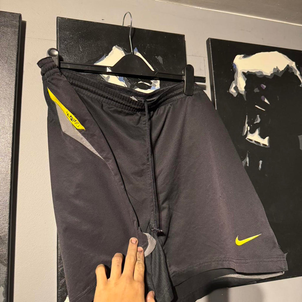 NIKE Total 90 Black Training Shorts (XL)
