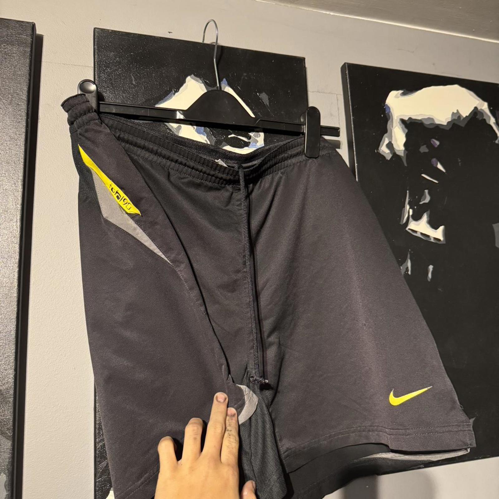 NIKE Total 90 Black Training Shorts (XL)