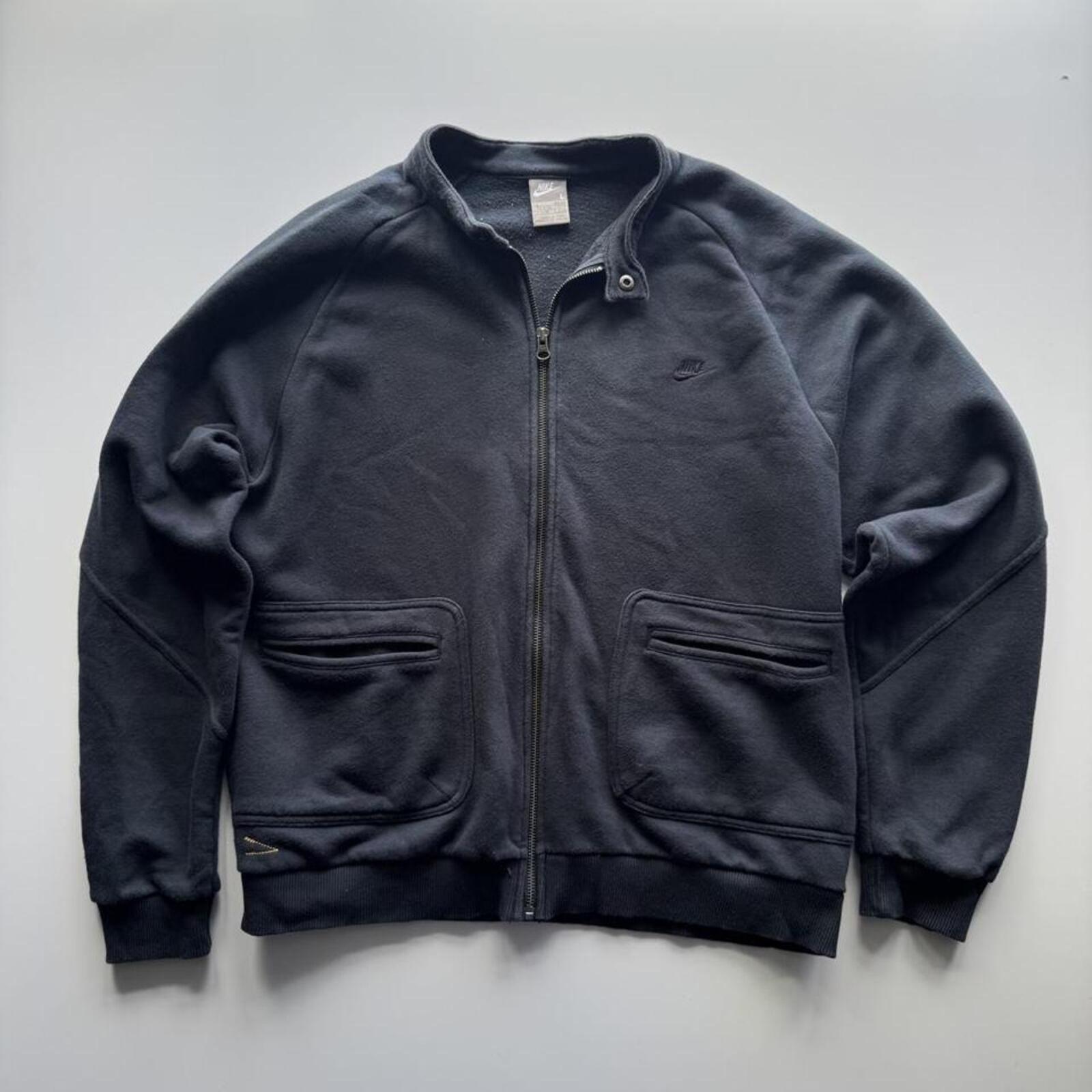 NIKE BACK GRAPHIC FULL ZIP SWEAT JACKET